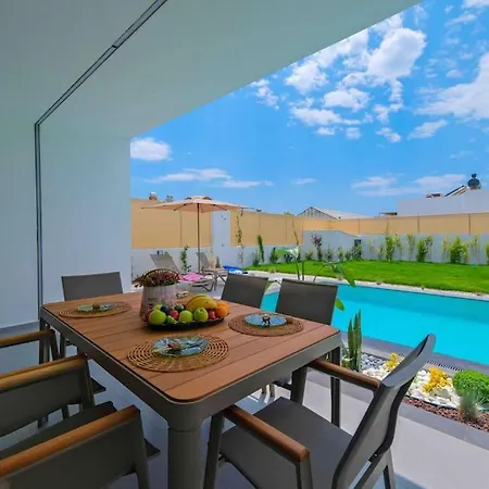 The Bliss House Вилла *