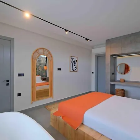 The Bliss House 페티예