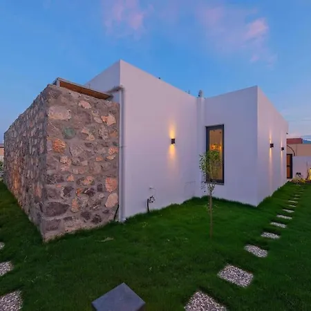 The Bliss House 페티예