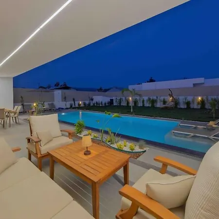 The Bliss House 페티예